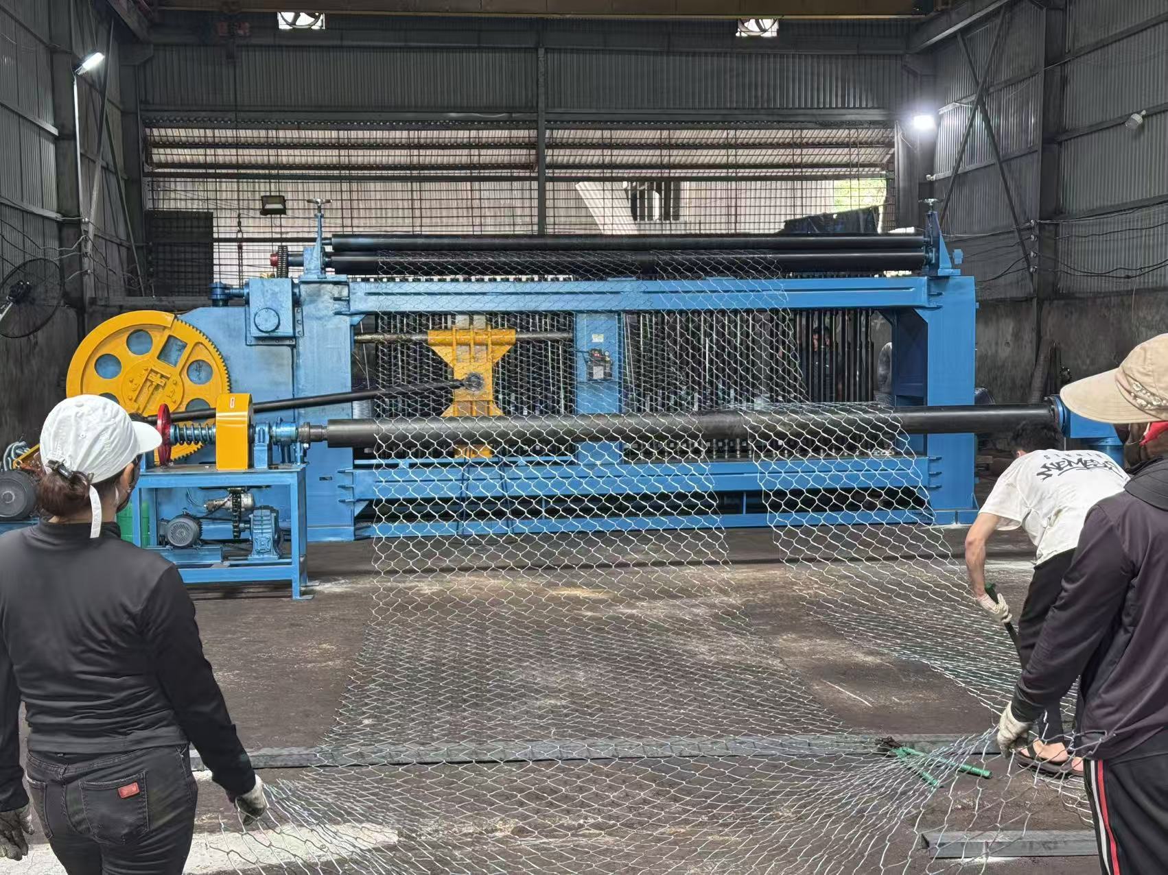 آخرین وبلاگ های شرکت در مورد Complete Gabion Mesh Production Line Successfully Commissioned in Vietnam